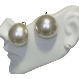 Vintage Faux Pearl Gold Toned Classic Stud Clip On Button Earrings 1.5"